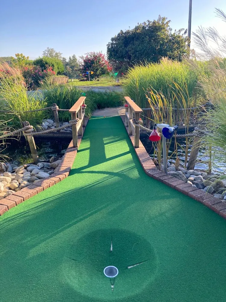 Par 3 / Chip & Putt